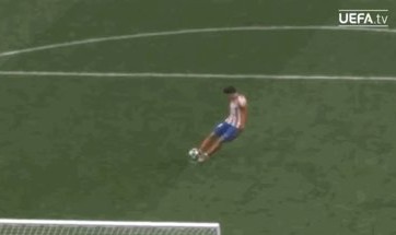 欧足联公布小蜘蛛两触VAR视角，马竞要求明确规则