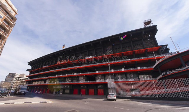 每体：瓦伦西亚通过出售新球场第三产业用地，获得了更多薪资空间