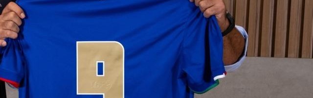 开云官网-买克鲁塞罗外星人击败利物浦老板 西班牙球迷担心