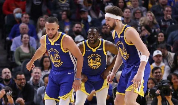 开云官网-库里：不会再有勇士这样的王朝球队 一切难以复制