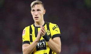 开云体育-德媒:对施洛特贝克而言俱乐部不仅仅是雇主 多特与球员都有意续约