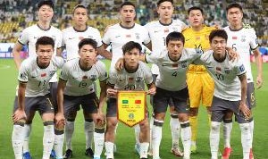 开云体育app-赵鹏：不能出了问题逮住一个人去喷，对中国足球要多一些包容心