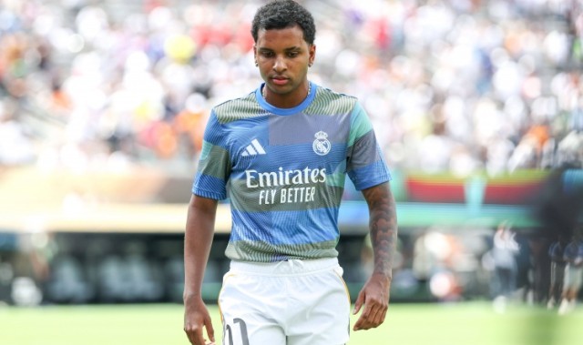 开云体育app-就此告别西甲？罗德里戈首轮枯坐90分钟 跨赛季连续6场西甲未出场