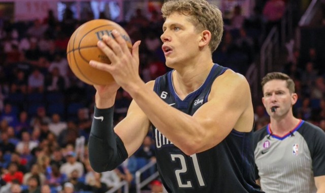 美记：签回大瓦格纳后魔术超奢侈税线约430万美元，还剩余两个空缺名额